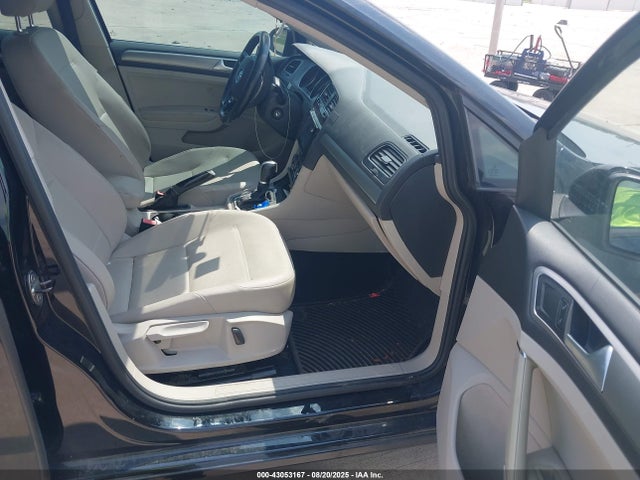 Volkswagen 2015 2015 3VW2A7AU4FM035157 Image 5