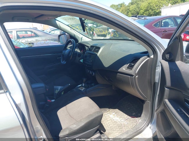 2017 MITSUBISHI OUTLANDER SPORT JA4AR3AU5HZ041156 Photo 4