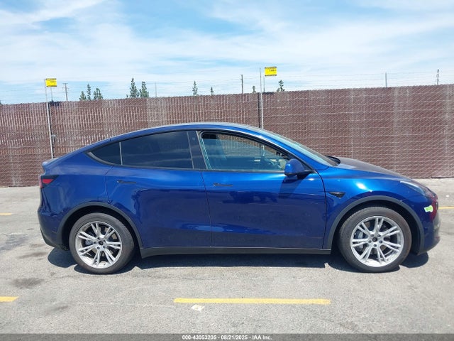 7SAYGDEE7NA018353 Tesla Model Y