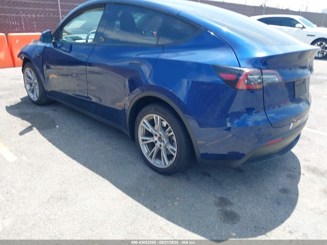 7SAYGDEE7NA018353 Tesla Model Y