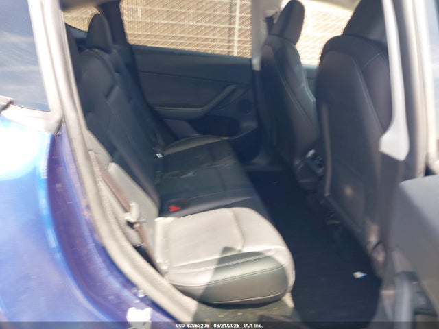 7SAYGDEE7NA018353 Tesla Model Y
