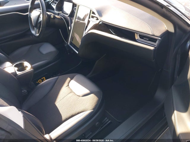 2014 TESLA MODEL S 5YJSA1H15EFP52052 Photo 4