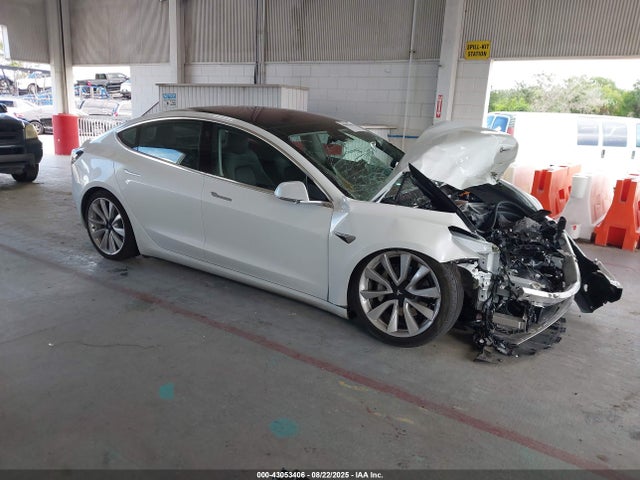 2018 TESLA MODEL 3 5YJ3E1EA1JF031959 Photo 0