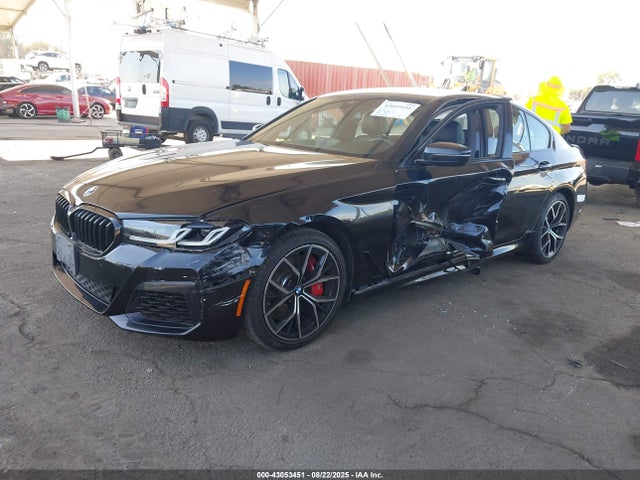 BMW 540I 2023 WBA53BJ01PCL29920 Image 2