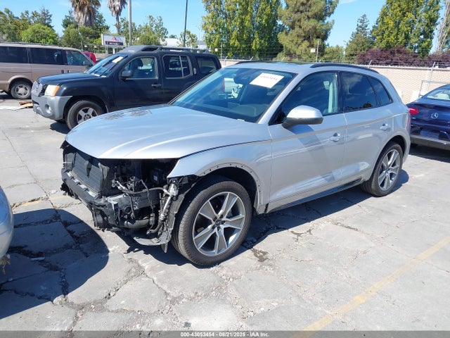 2019 AUDI Q5 WA1BNAFY5K2126272 Photo 1