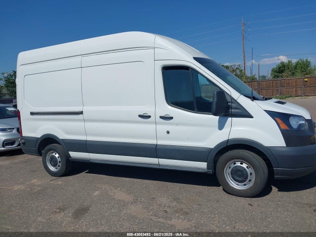 Ford Transit 2018 1FTYR2XM6JKA64028 Image 13