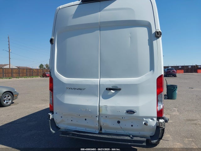 Ford Transit 2018 1FTYR2XM6JKA64028 Image 16
