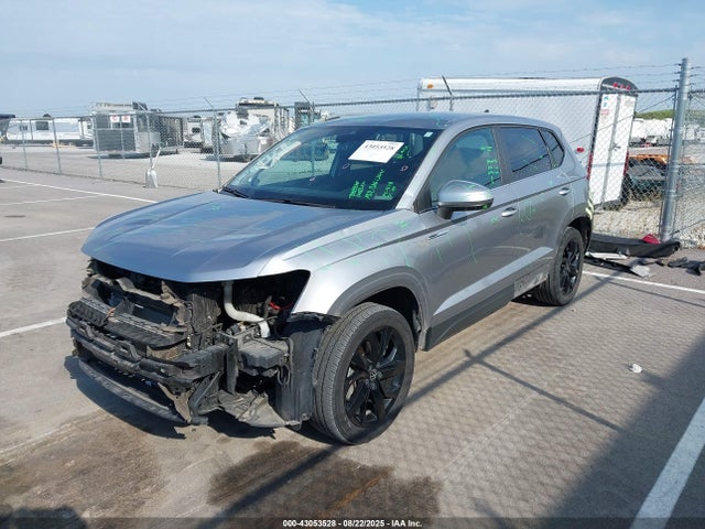 3VVYX7B24NM049603 Volkswagen tsi