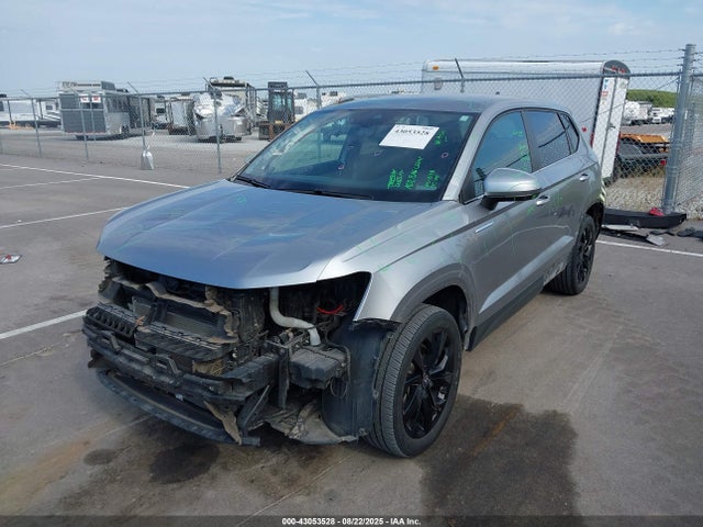 3VVYX7B24NM049603 Volkswagen tsi