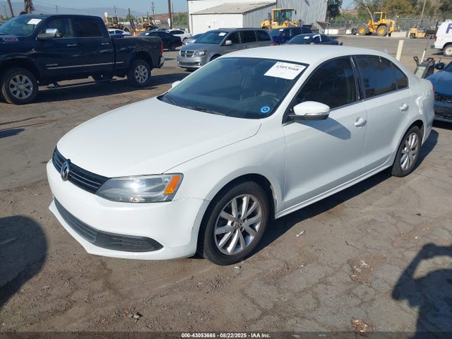 3VWD07AJ3EM293878 Volkswagen 2014