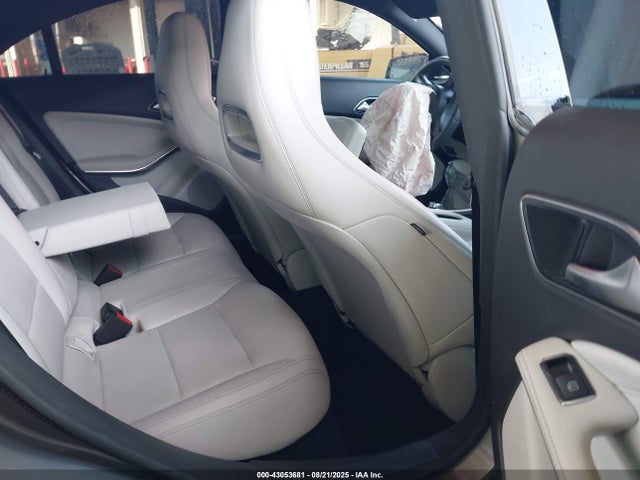 Mercedes-Benz m270 2018 WDDSJ4EBXJN547598 Image 8