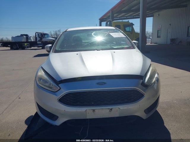 Ford FOCUS SE 2018 1FADP3F21JL252594 Image 12