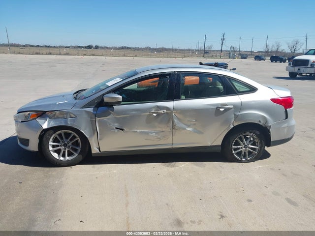Ford FOCUS SE 2018 1FADP3F21JL252594 Image 14