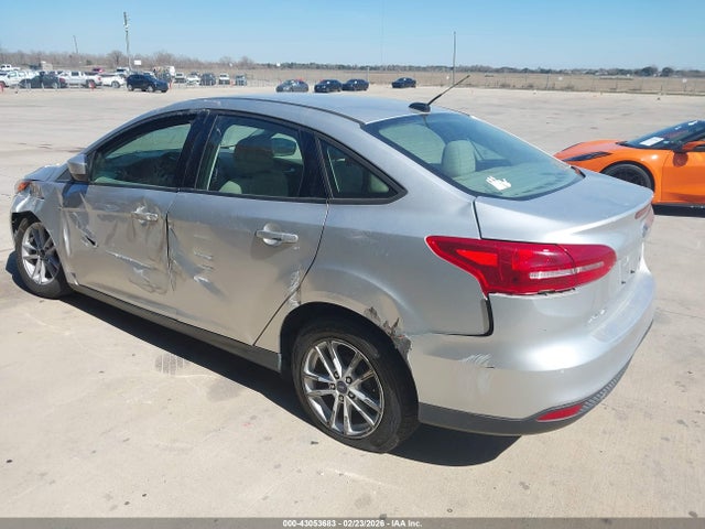 Ford FOCUS SE 2018 1FADP3F21JL252594 Image 3