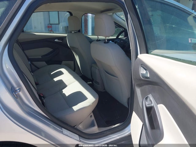 Ford FOCUS SE 2018 1FADP3F21JL252594 Image 8