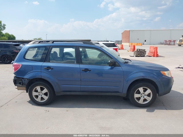 2013 Subaru Forester 2.5x მანქანა იყიდება აუქციონზე, vin: JF2SHABC7DH404842, აუქციონის ნომერი: 43053700