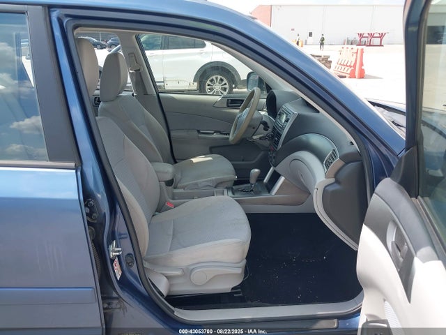 2013 Subaru Forester 2.5x მანქანა იყიდება აუქციონზე, vin: JF2SHABC7DH404842, აუქციონის ნომერი: 43053700