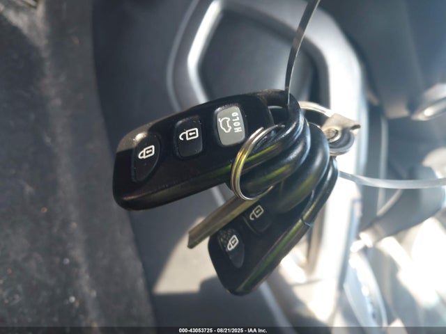 Продажа на аукционе авто 2016 Hyundai Veloster, vin: KMHTC6AD7GU268339, номер лота: 43053725