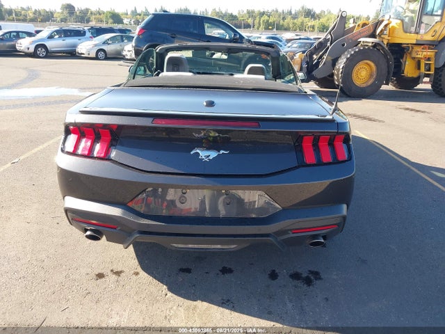 1FAGP8UH9R5131751 Ford 4v