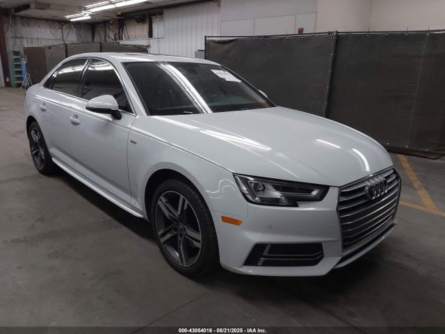 2018 AUDI A4 WAULMAF43JA229136 Photo 0