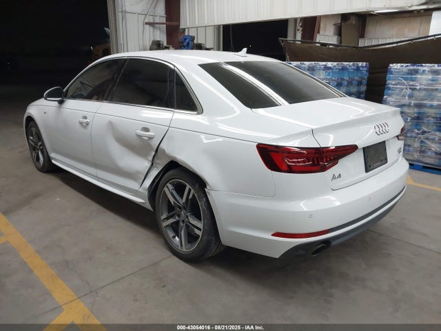 2018 AUDI A4 WAULMAF43JA229136 Photo 2