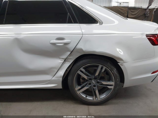 2018 AUDI A4 WAULMAF43JA229136 Photo 5