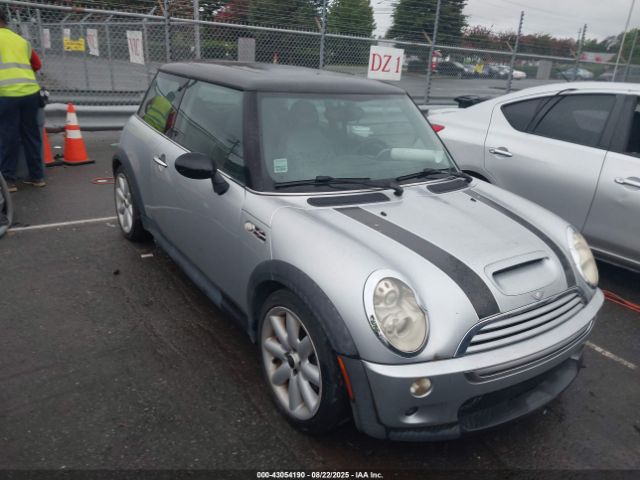 2005 MINI COOPER WMWRE33435TD95371 Photo 0