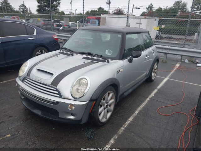 2005 MINI COOPER WMWRE33435TD95371 Photo 1