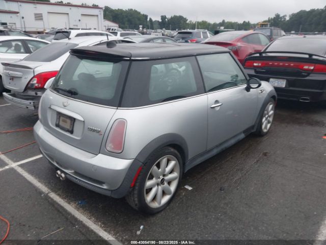 2005 MINI COOPER WMWRE33435TD95371 Photo 3