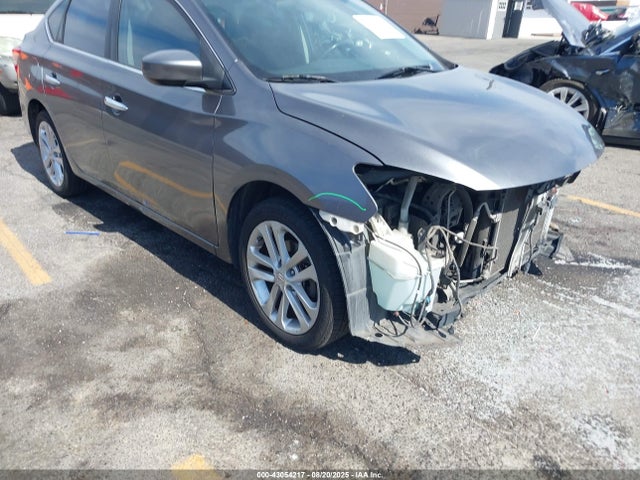 Nissan 2015 2015 3N1AB7AP5FL670919 головне зображення