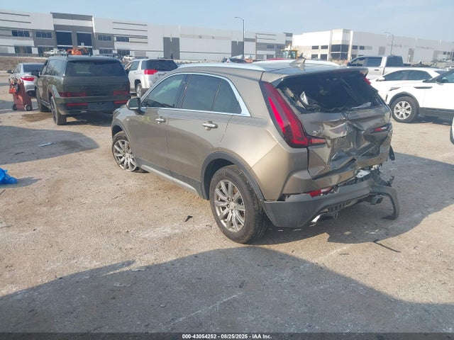 2020 CADILLAC XT4 1GYFZCR47LF120008 Photo 2