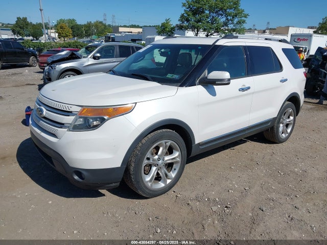 Ford 2014 2014 1FM5K8F85EGB48330 Image 2