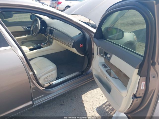 2009 JAGUAR XF SAJWA07C991R01870 Photo 4