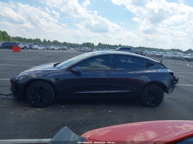 Tesla MODEL 3 2024 5YJ3E1EB7RF809900 Image 13
