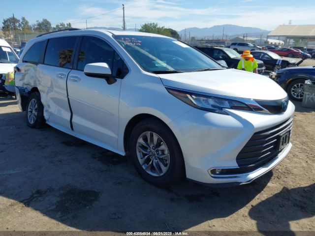 2023 TOYOTA SIENNA 5TDJRKEC5PS167082