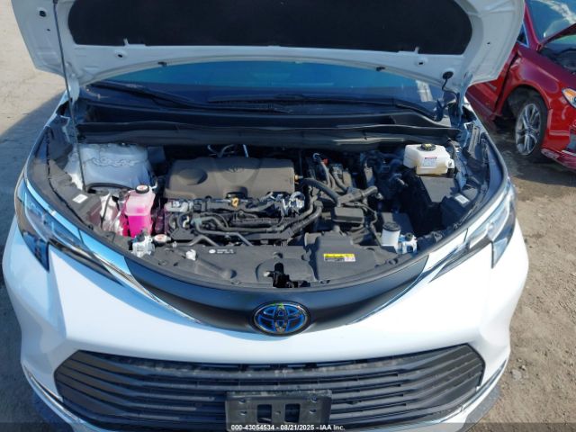 2023 TOYOTA SIENNA 5TDJRKEC5PS167082 Photo 9