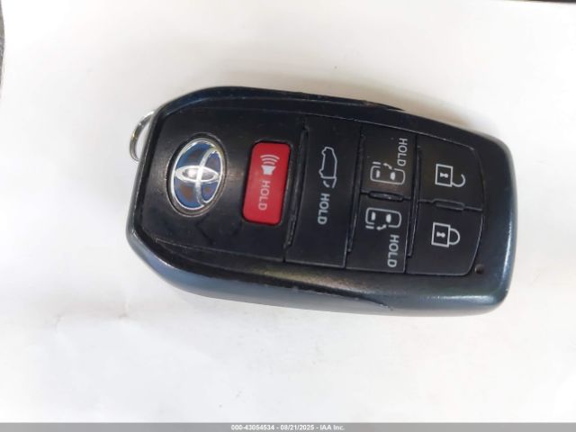 2023 TOYOTA SIENNA 5TDJRKEC5PS167082 Photo 10