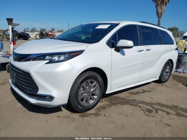 2023 TOYOTA SIENNA 5TDJRKEC5PS167082 Photo 1