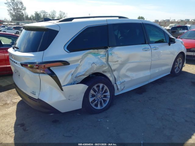 2023 TOYOTA SIENNA 5TDJRKEC5PS167082 Photo 3