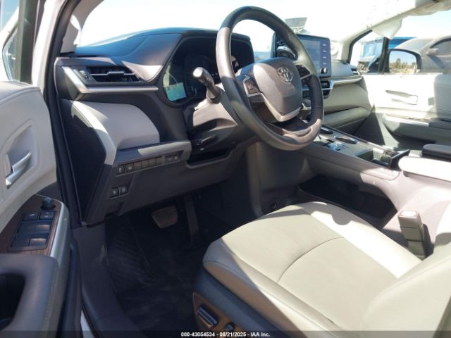 2023 TOYOTA SIENNA 5TDJRKEC5PS167082 Photo 4