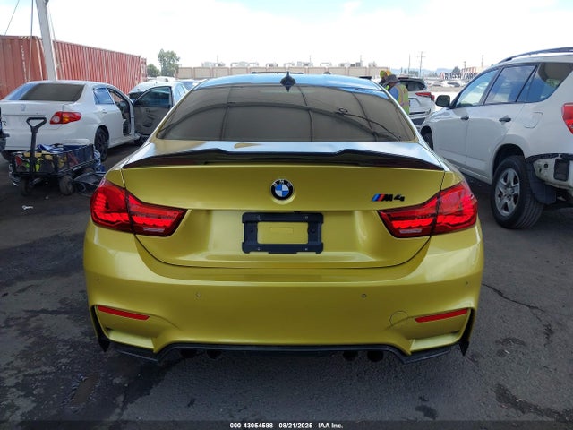 WBS3R9C57HK709483 BMW M4