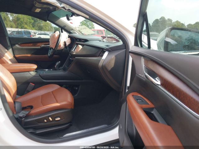 2021 CADILLAC XT5 1GYKNCRS8MZ178931 Photo 4