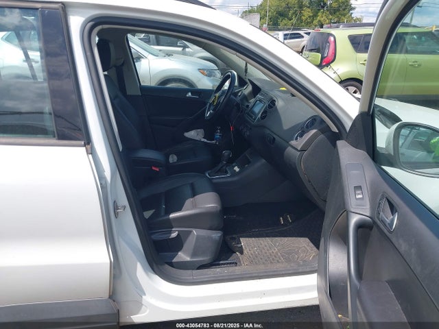 WVGAV7AX8HK024424 Volkswagen 2.0 tsi