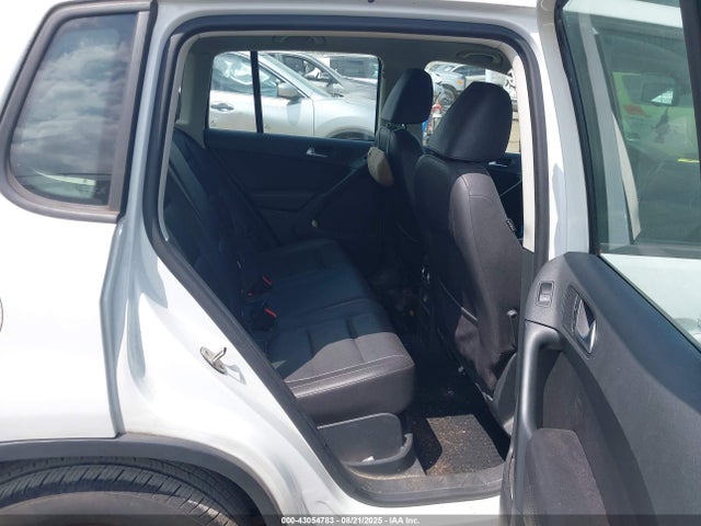 WVGAV7AX8HK024424 Volkswagen 2.0 tsi
