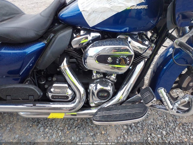 2017 HARLEY-DAVIDSON FLTRX 1HD1KHC19HB656066 Photo 8