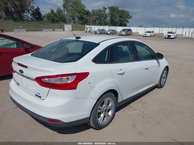 Ford Focus 2014 1FADP3F28EL162672 Image 4