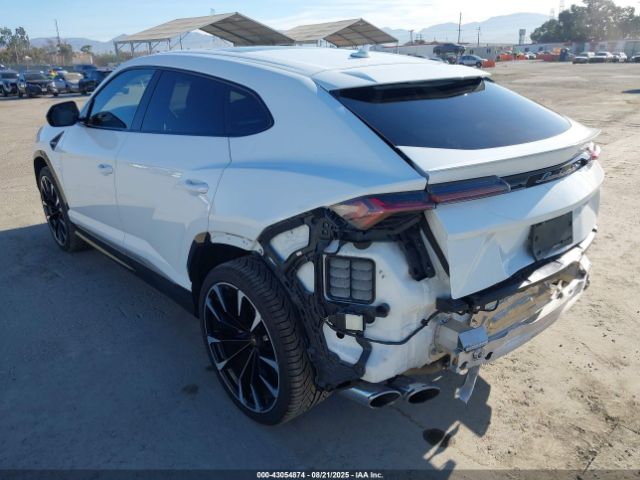 2020 LAMBORGHINI URUS ZPBUA1ZL3LLA07442 Photo 2
