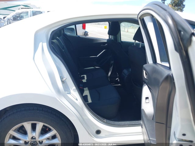 3MZBM1V76GM252204 Mazda pe