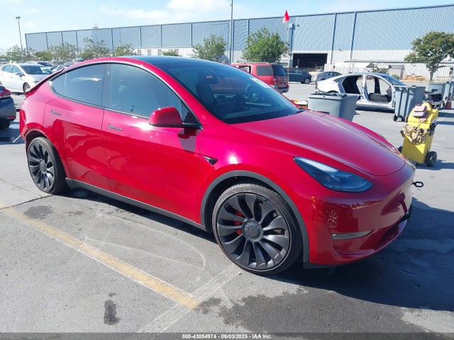 2023 TESLA MODEL Y 7SAYGDEFXPF740009 Photo 0