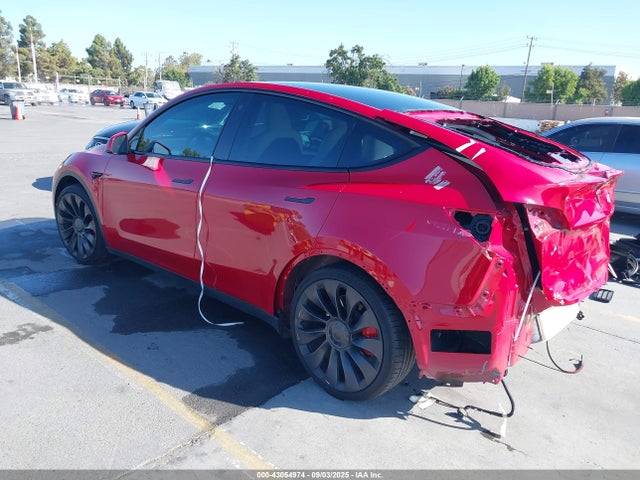 2023 TESLA MODEL Y 7SAYGDEFXPF740009 Photo 2